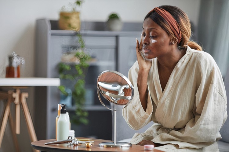 Does Oily Skin Need Moisturizer