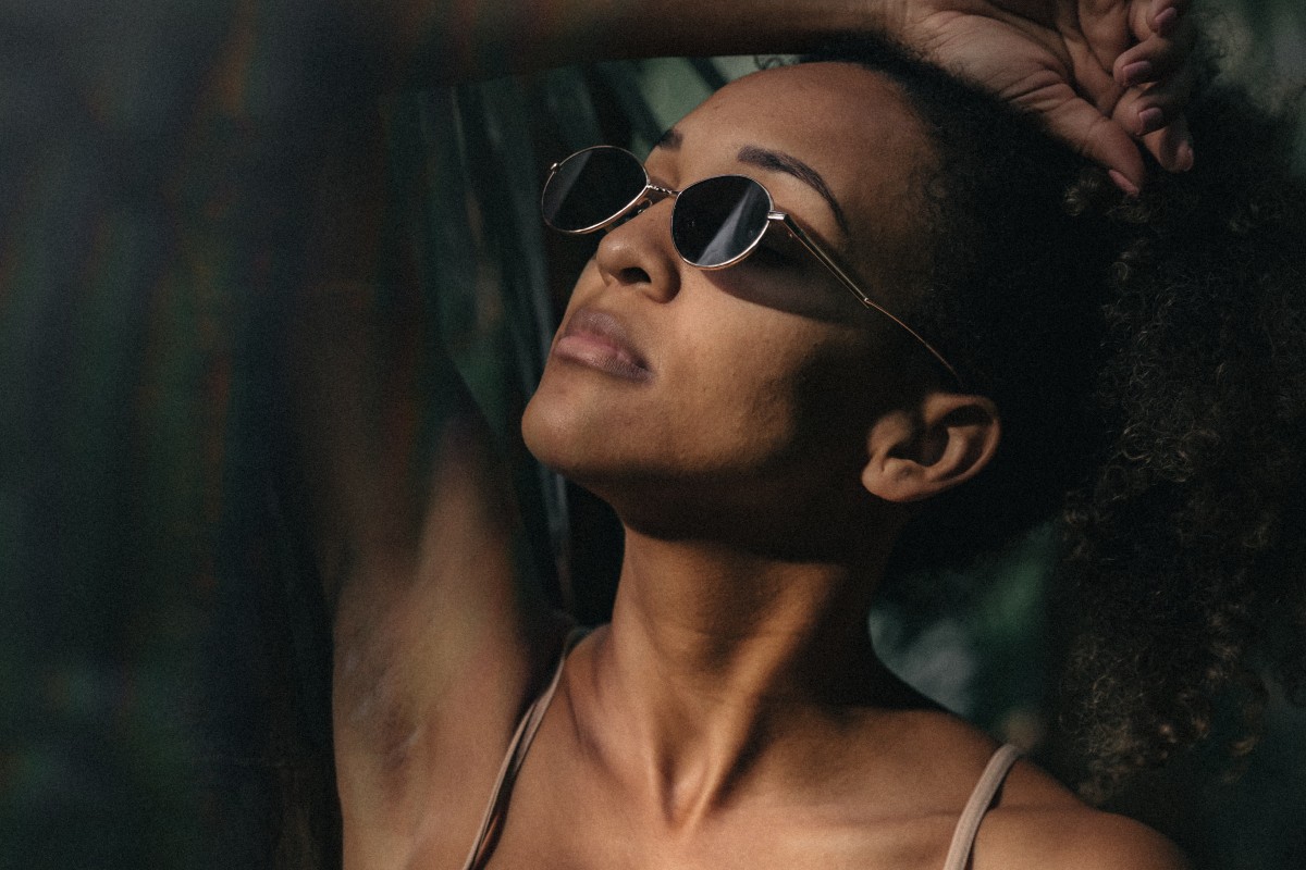 Effects of summer hot weather on skin and how to protect yourself