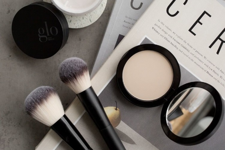 Powder Foundations for Oily Skin